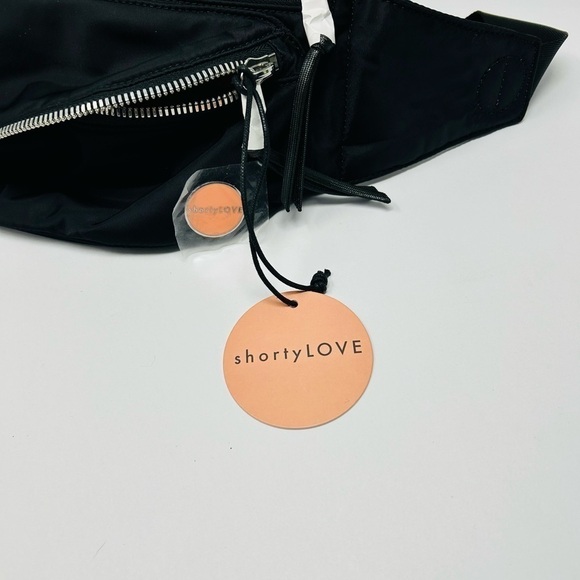 NWT ShortyLove Black Arcade - Crossbody Waist Pack Belt Bag - Picture 7 of 9